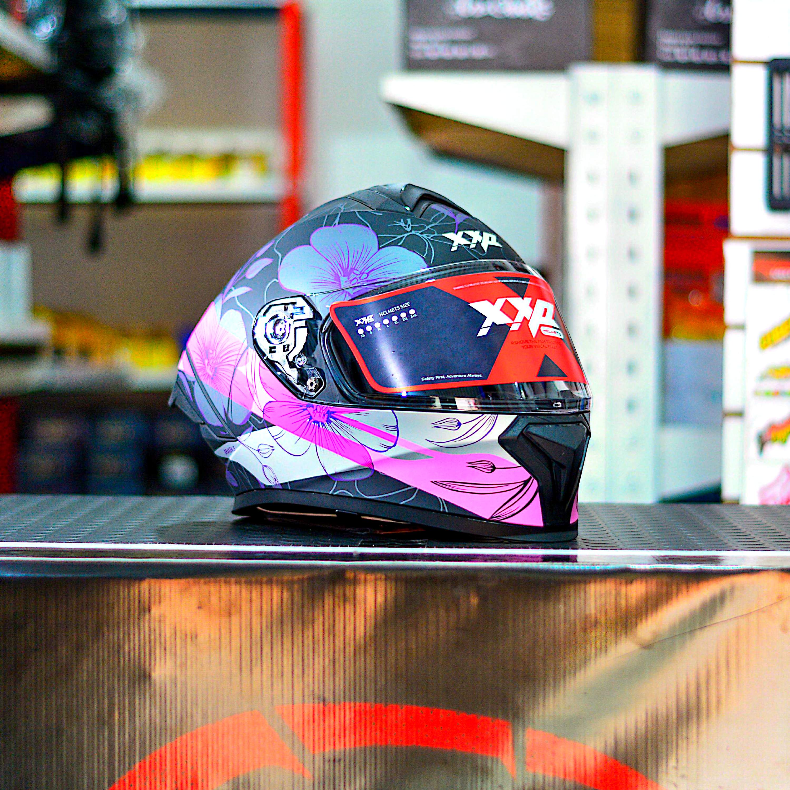 Casco FXX